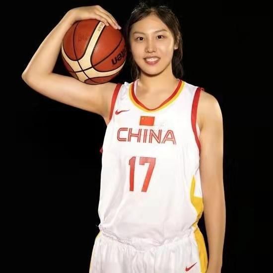 婷丁六月